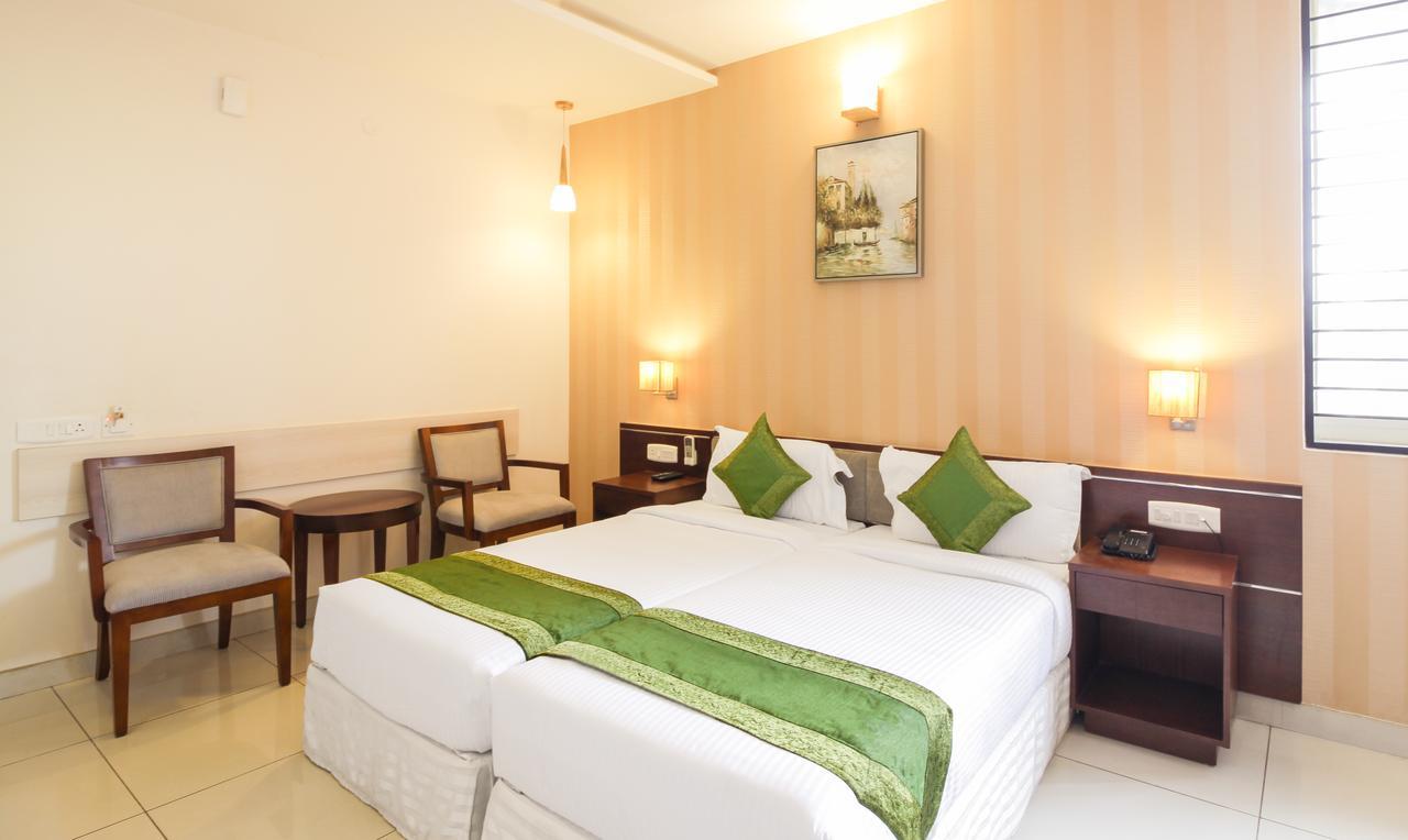 Maharaja Inn Chikmagalūr Екстериор снимка